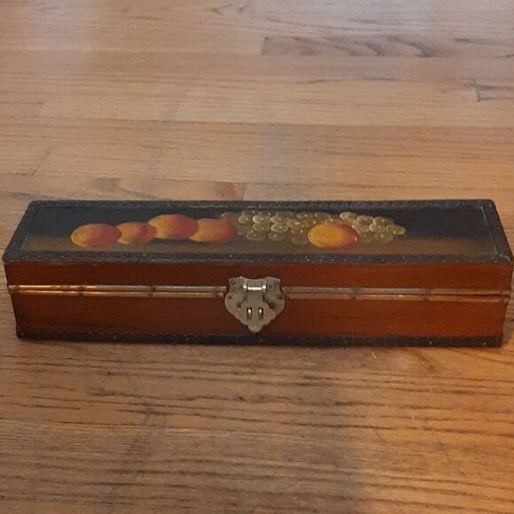 Vintage hand painted fruit wood box - Picture 1 of 9
